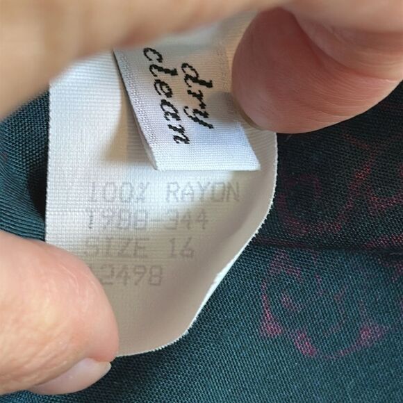 Vtg 80s/90s Sophisticates by Pendleton Green & Pink Paisley Rayon Shirt - Picture 9 of 9